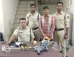 Crime News Bilaspur : सकरी पुलिस की सतर्कता से चंद घंटों में चोरी का खुलासा, 