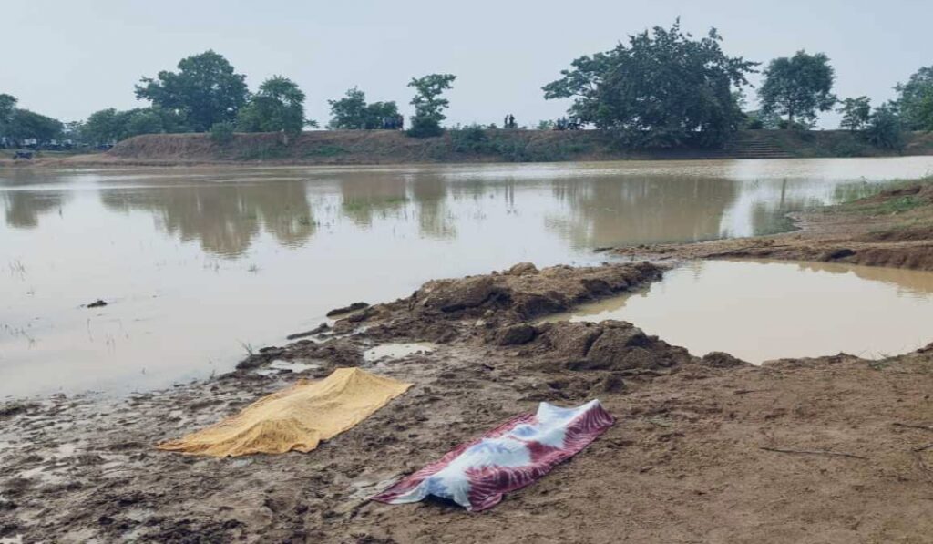Mahasamund drowning incident : दो मासूम की मौत