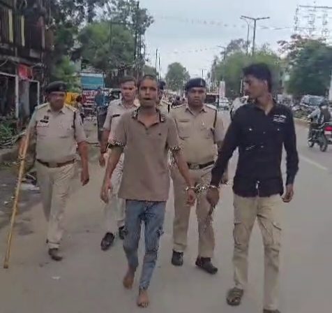 Raipur crime news : बाथरूम में झांकने की शर्मनाक हरकत, विरोध करने पर हमला, 