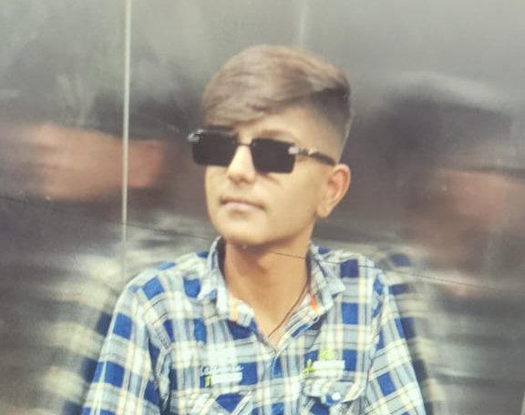 Mobile game addiction : बिलासपुर में दर्दनाक हादसा: चलते-चलते गेम खेल रहा था बालक, गई जान, परिवार में मातम का माहौल...