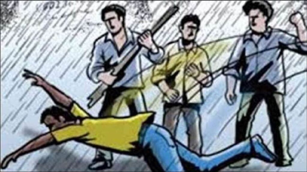 Police constable attack : पुलिस आरक्षक पर रॉड से जानलेवा हमला, 