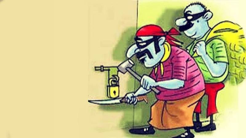 Bilaspur crime update :  चोरों का आतंक, दो दुकानों को बनाया निशाना – नकद, चांदी