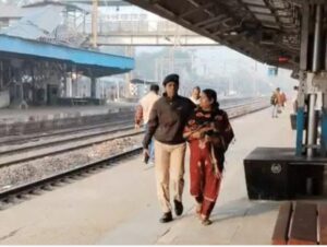 मृतक की पत्नी भी घटनास्थल पर पहुंची।