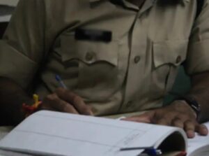 पीड़ित युवक के शिकायत पर पुलिस ने केस दर्ज कर लिया है। (AI जनरेटेड फोटो)